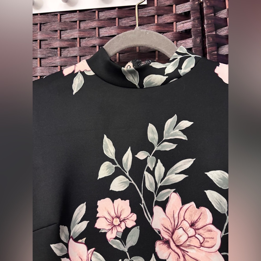 Guess Black and Pink Floral Long Sleeve Dress - Picture 3 of 8